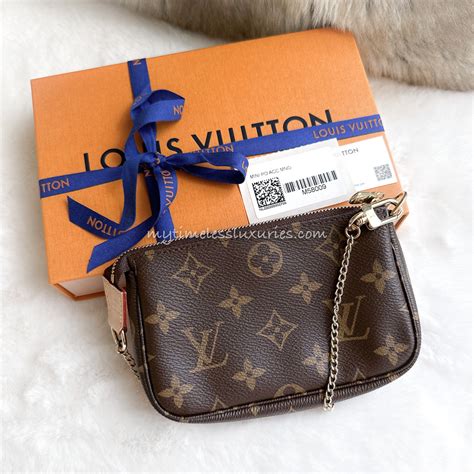 louis vuitton canada pochette|louis vuitton pochette monogram.